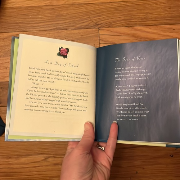 New, “ Apples for a Teacher” book - Picture 4 of 7